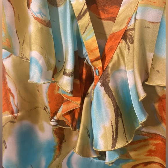 Essentials colorful floral tropical costal button up designer Blouse - Picture 11 of 13